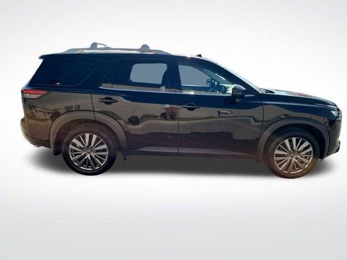 Used 2025 Nissan Pathfinder SL w/ SL Premium Package AWD/4WD image 7