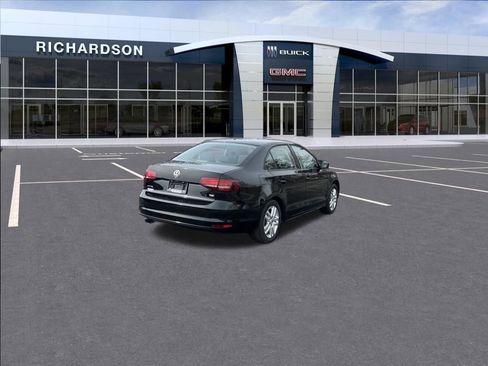 Used 2018 Volkswagen Jetta S w/ Cold Weather Package image 5