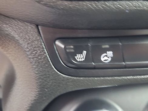 Used 2016 Jeep Renegade Latitude w/ Cold Weather Group AWD/4WD image 19