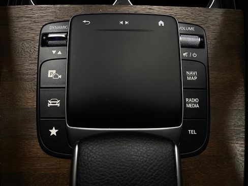 Used 2021 Mercedes-Benz GLE 350 4MATIC image 30