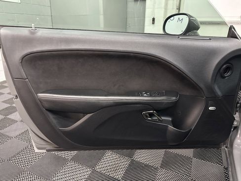 Used 2019 Dodge Challenger SRT Hellcat image 18