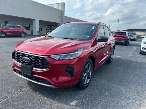 Used 2024 Ford Escape ST-Line w/ Tech Pack #1 FWD image 2