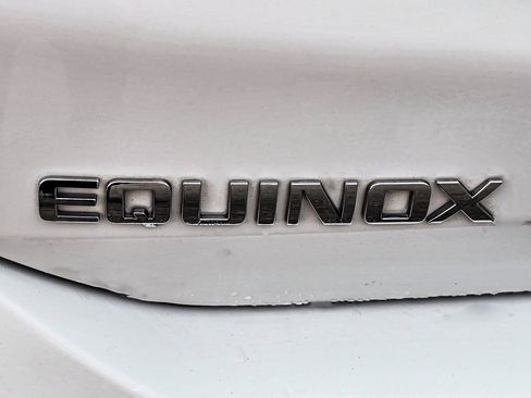 Used 2020 Chevrolet Equinox LT image 8