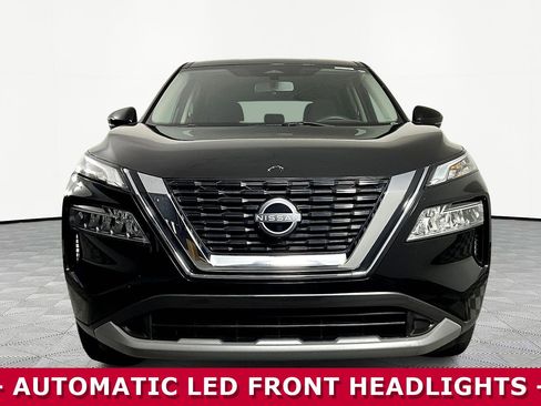 Certified 2023 Nissan Rogue SV image 2