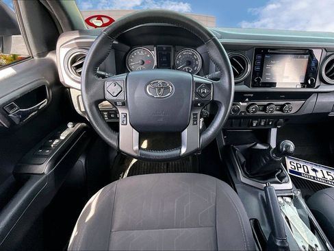 Used 2019 Toyota Tacoma TRD Off-Road image 5