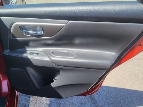 Used 2015 Nissan Altima 3.5 SL FWD image 19