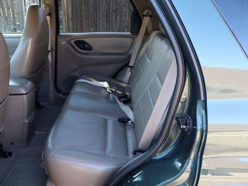 Used 2001 Ford Escape XLT image 20