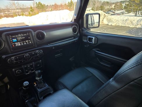 Used 2021 Jeep Wrangler Unlimited Sport image 11