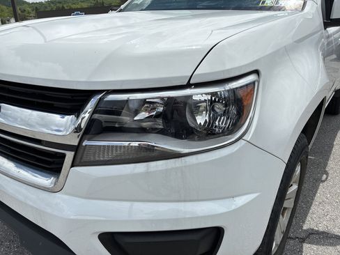 Used 2016 Chevrolet Colorado LT AWD/4WD image 7
