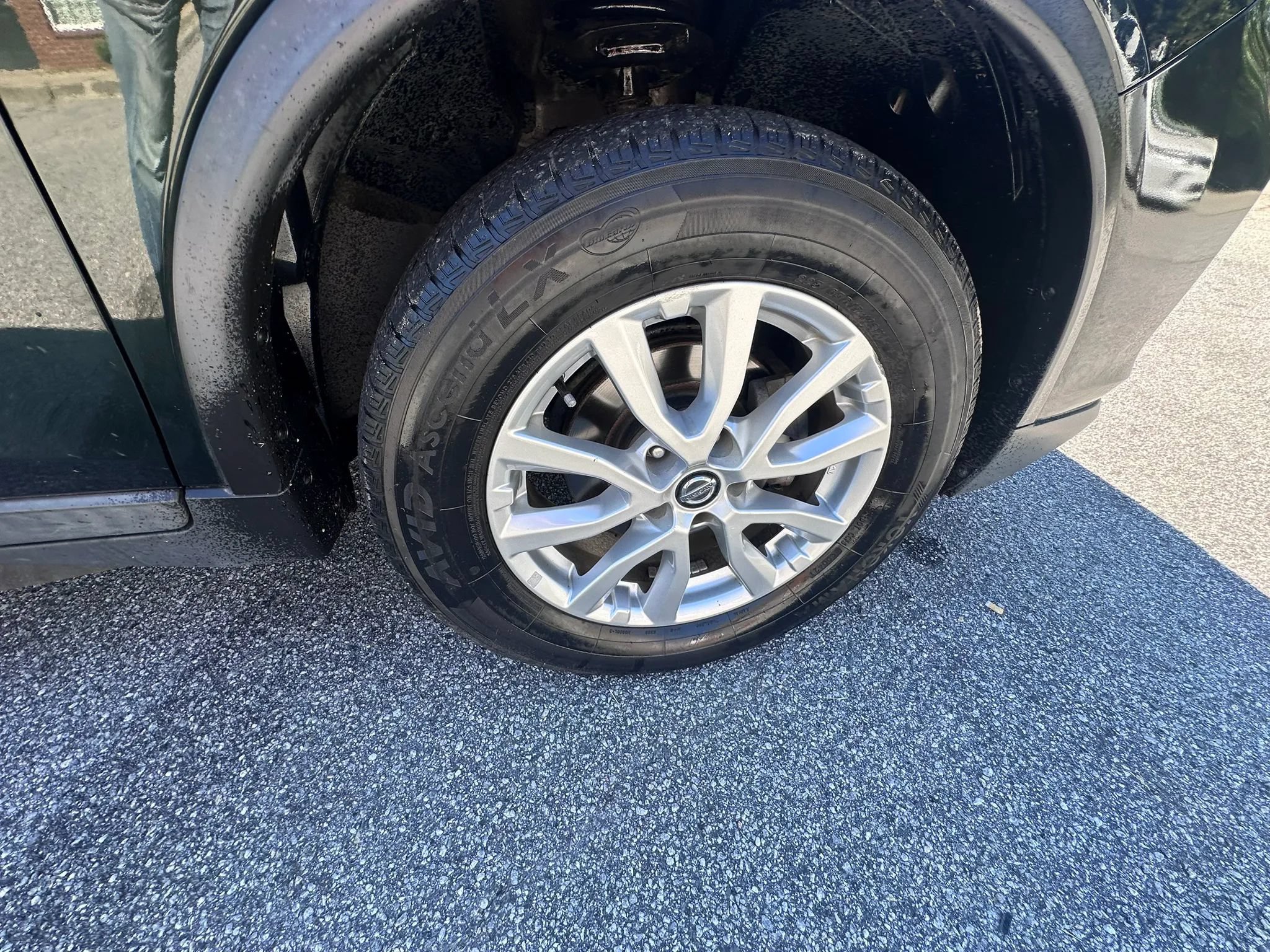 Used 2019 Nissan Rogue SV AWD/4WD image 11
