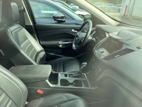 Used 2019 Ford Escape SEL AWD/4WD image 6