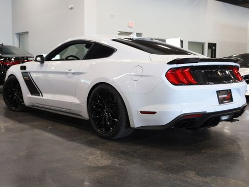 Used 2021 Ford Mustang GT Premium w/ GT Performance Package RWD image 4