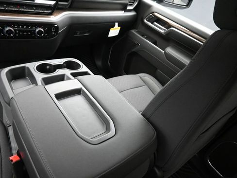 New 2026 Chevrolet Silverado 2500 LT w/ All Star Edition AWD/4WD image 15
