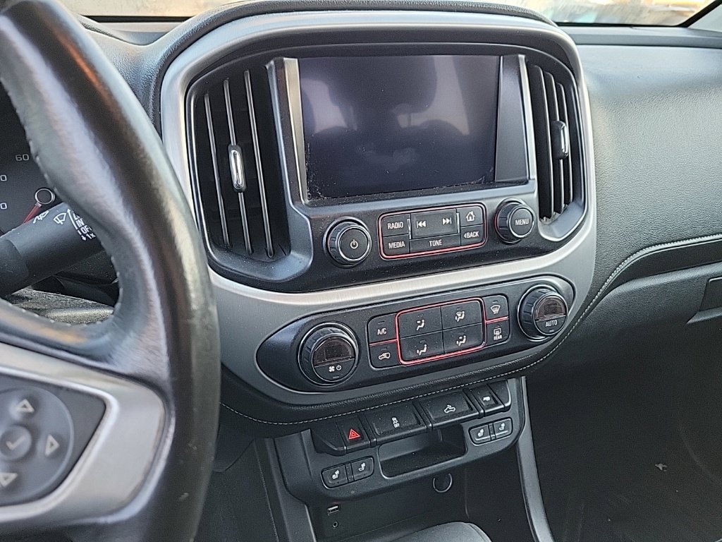 Used 2015 GMC Canyon SLT RWD image 10
