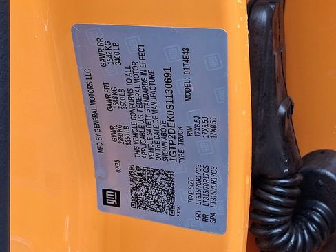 Used 2025 GMC Canyon AT4 w/ AT4X AEV Edition image 26