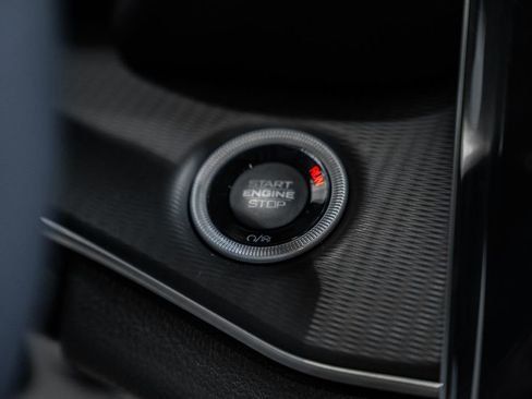 New 2025 Jeep Grand Cherokee Altitude image 25