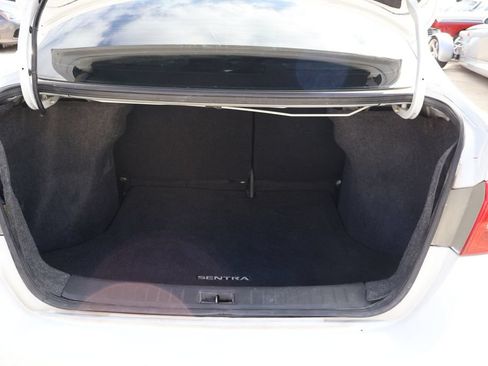 Used 2019 Nissan Sentra S FWD image 13