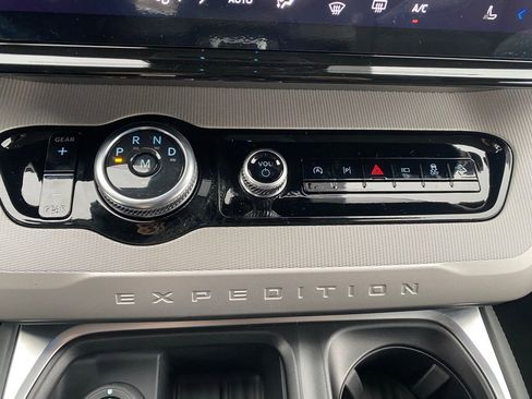 New 2026 Ford Expedition Max Active image 22