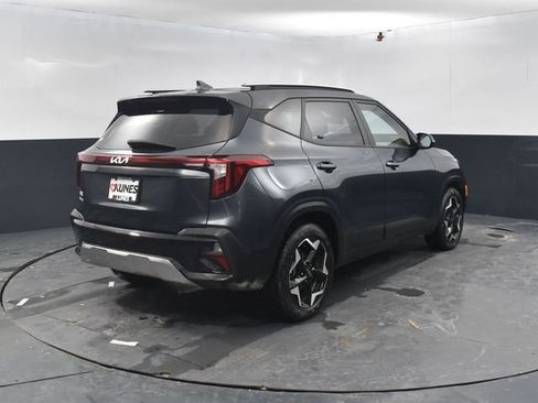 Used 2025 Kia Seltos S FWD image 9
