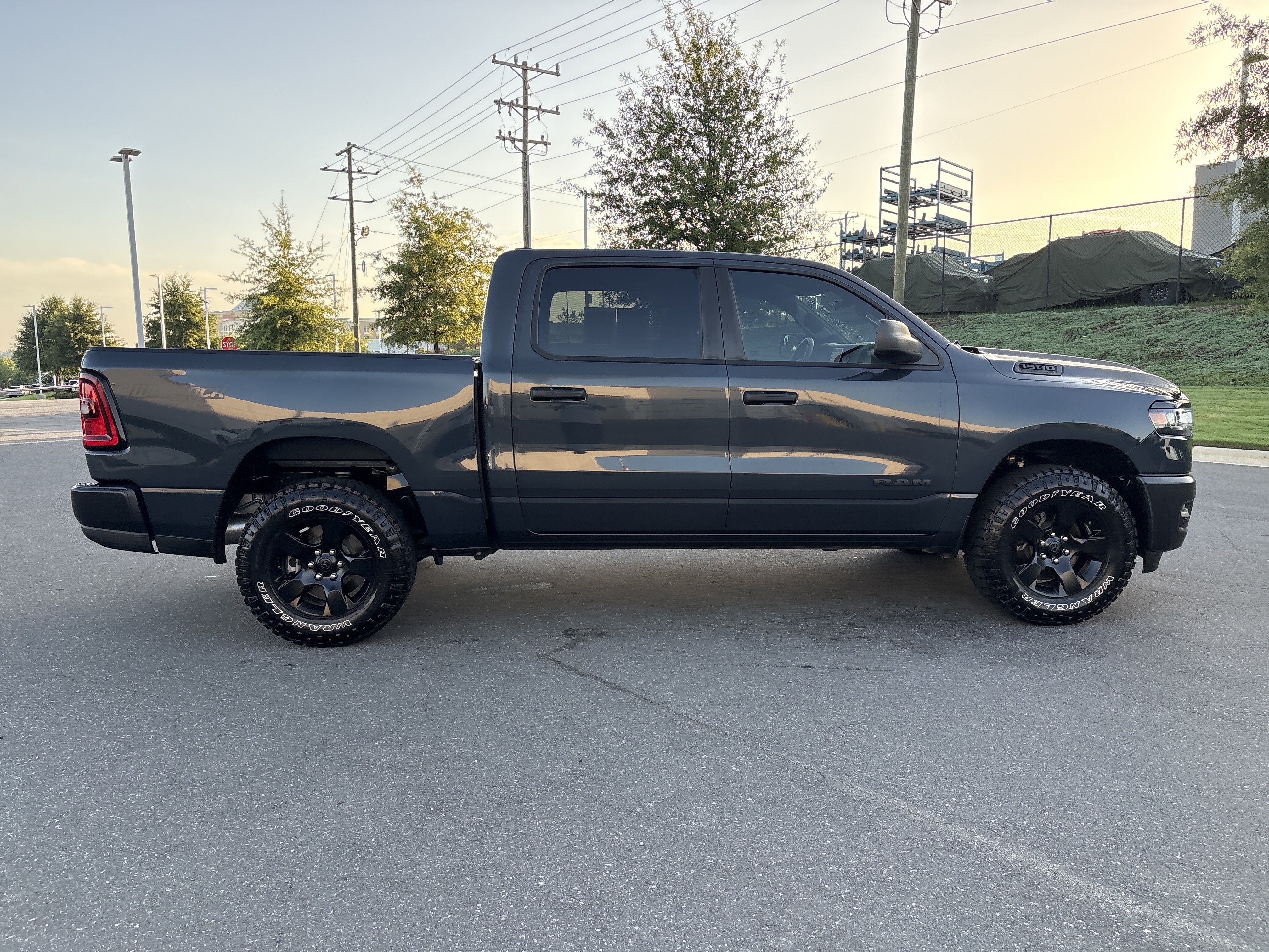 Used 2026 RAM 1500 Warlock AWD/4WD image 10