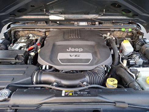 Used 2017 Jeep Wrangler Unlimited Sport w/ Quick Order Package 24S image 26