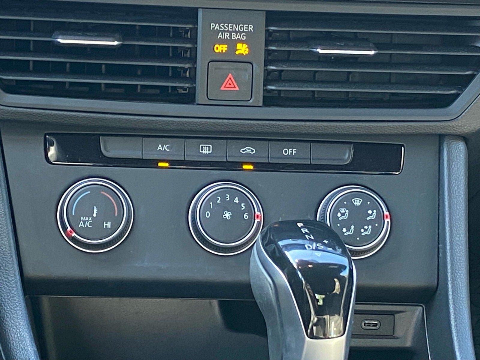 Certified 2023 Volkswagen Jetta Sport FWD image 7