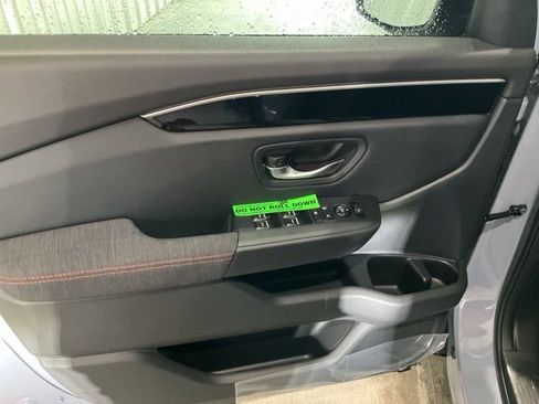 New 2026 Honda Pilot Sport image 4