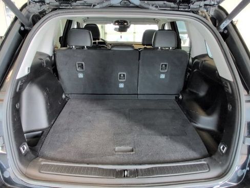 Used 2023 Jeep Grand Cherokee Limited AWD/4WD image 32