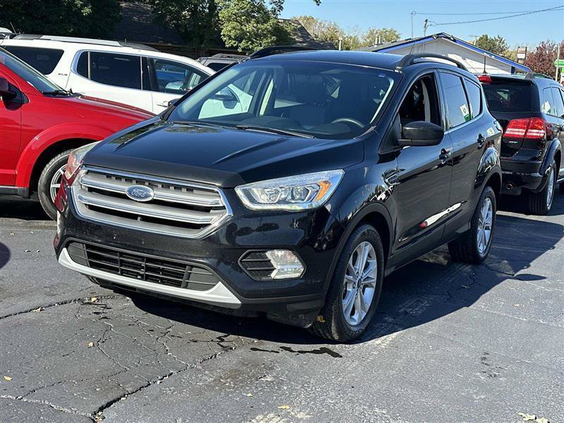 Used 2017 Ford Escape SE w/ Equipment Group 201A AWD/4WD image 5