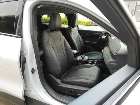 Used 2023 Ford Mustang Mach-E Premium AWD/4WD image 21