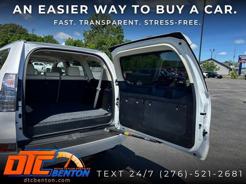 Used 2021 Lexus GX 460 Premium w/ Premium Package AWD/4WD image 32