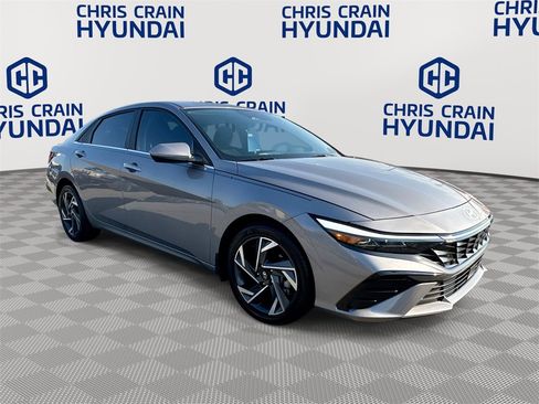Certified 2024 Hyundai Elantra SEL w/ Convenience Package image 1