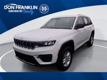 Used 2023 Jeep Grand Cherokee Laredo