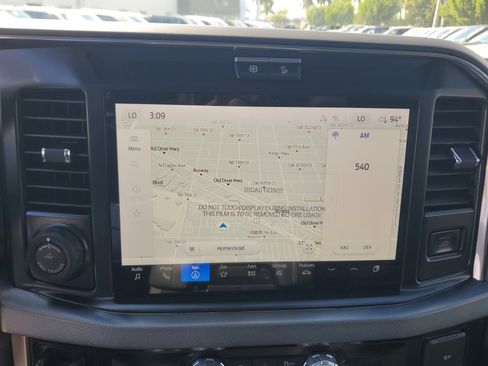 New 2026 Ford F250 Platinum w/ Tremor Off-Road Package image 17