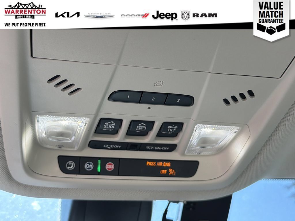 Used 2023 Buick Enclave Avenir w/ Avenir Technology Package AWD/4WD image 24