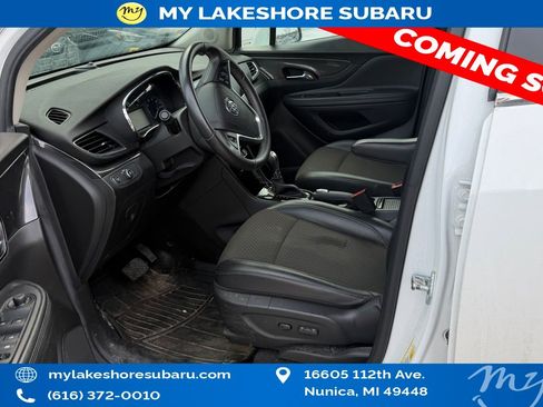 Used 2021 Buick Encore Base image 18