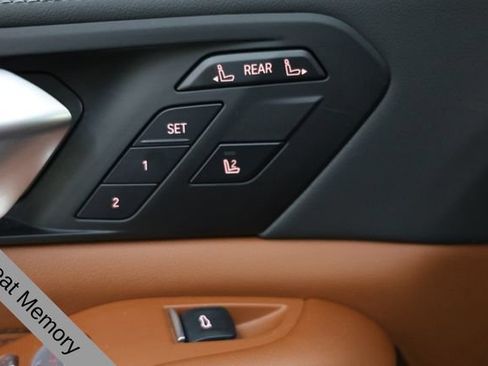 Used 2026 BMW X7 xDrive40i AWD/4WD image 35