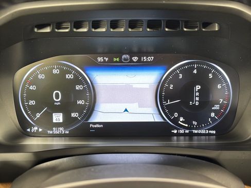 Used 2021 Volvo XC90 T6 Momentum w/ Protection Package Premier AWD/4WD image 26