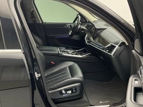 Used 2023 BMW X7 xDrive40i AWD/4WD image 7