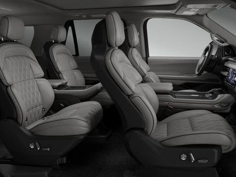New 2026 Lincoln Navigator Black Label AWD/4WD image 5