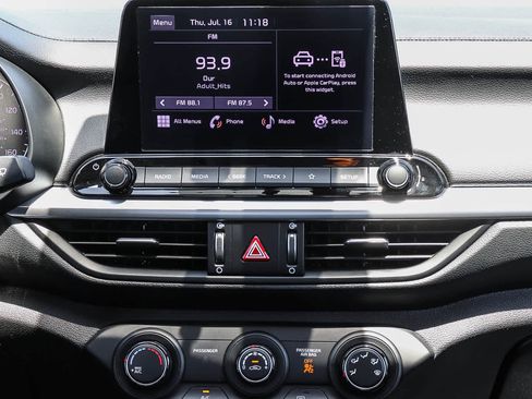 Used 2023 Kia Forte LXS w/ LXS Technology Package FWD image 18