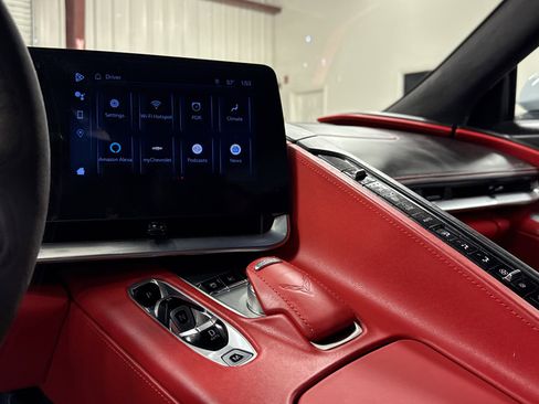 Used 2024 Chevrolet Corvette Stingray Premium Cpe w/ Z51 Performance Package image 13