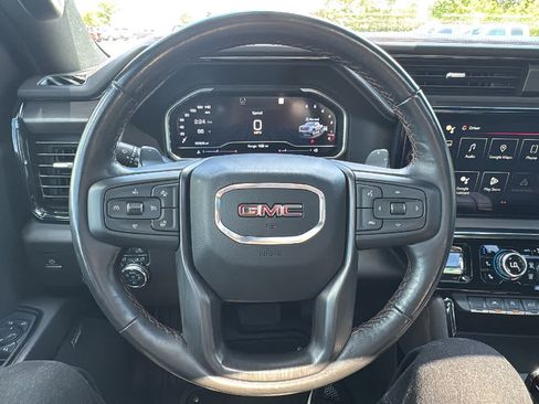 Certified 2022 GMC Sierra 1500 AT4 w/ AT4 Preferred Package AWD/4WD image 11
