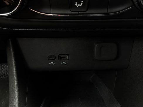 Used 2025 Buick Encore GX Preferred FWD image 24