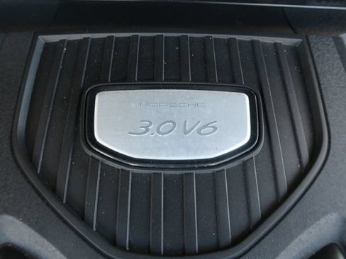 Used 2019 Porsche Panamera RWD image 44