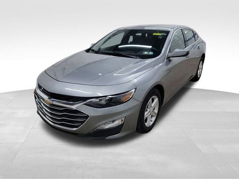 Used 2024 Chevrolet Malibu LT FWD image 3