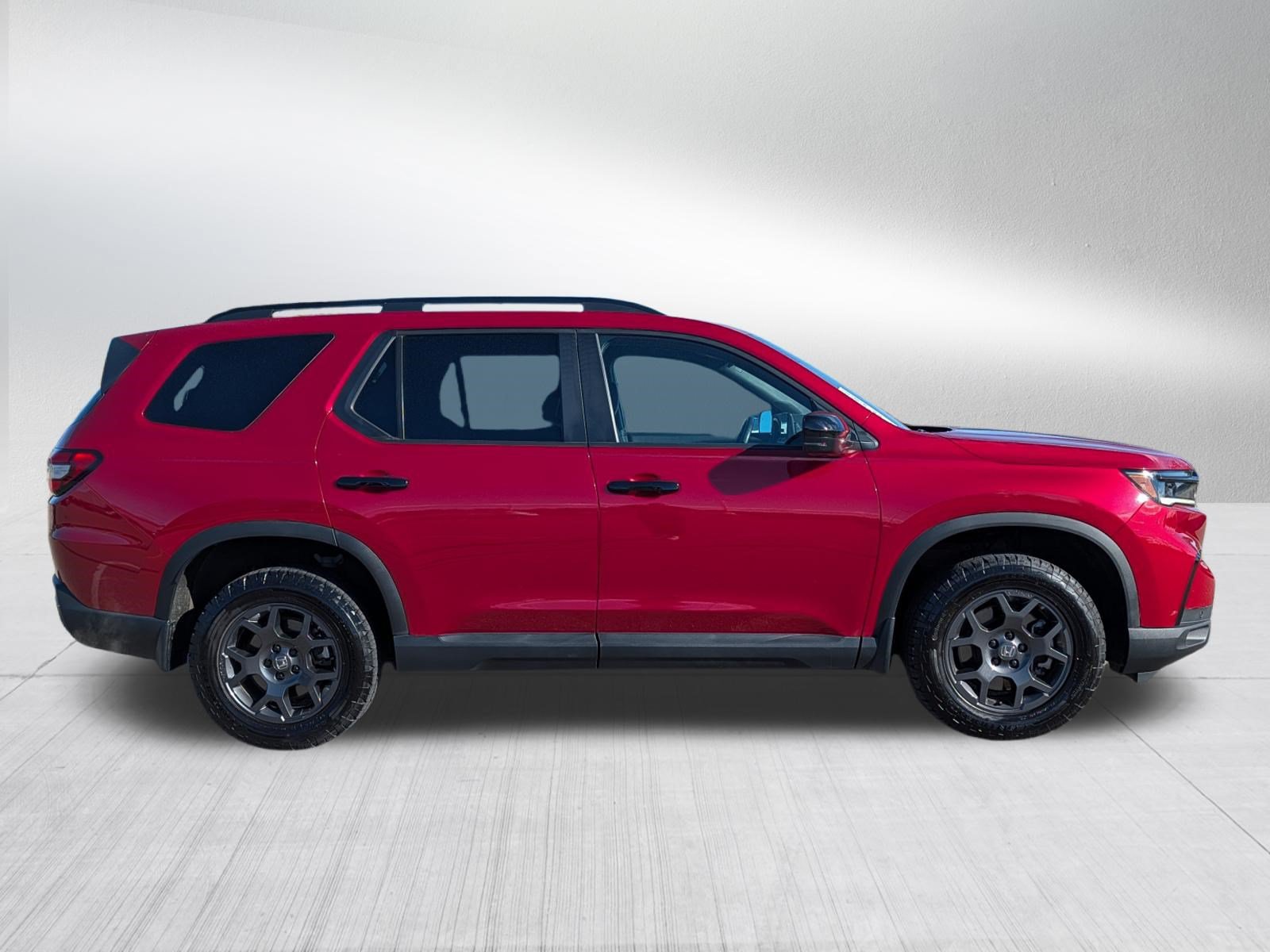 Used 2024 Honda Pilot TrailSport image 8