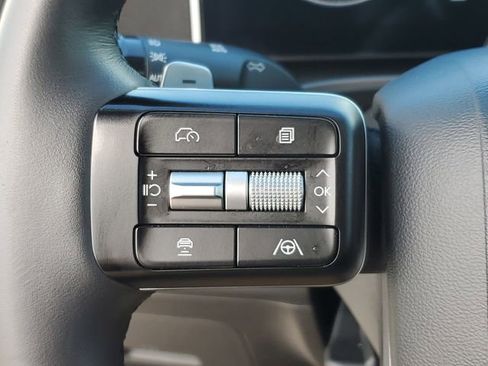 Used 2025 Hyundai Santa Fe SEL image 21