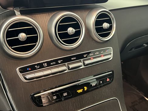 Certified 2022 Mercedes-Benz GLC 300 300 image 30