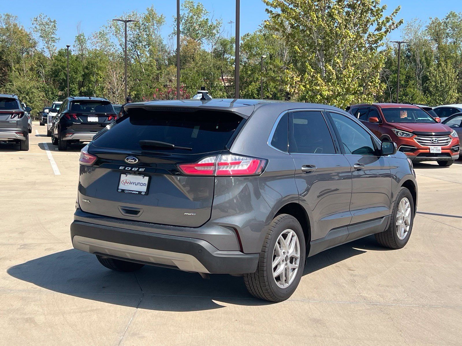 Used 2024 Ford Edge SEL w/ Convenience Package AWD/4WD image 11